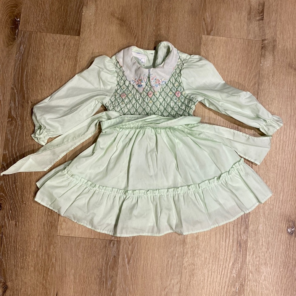 Vintage toddler smocked dress.